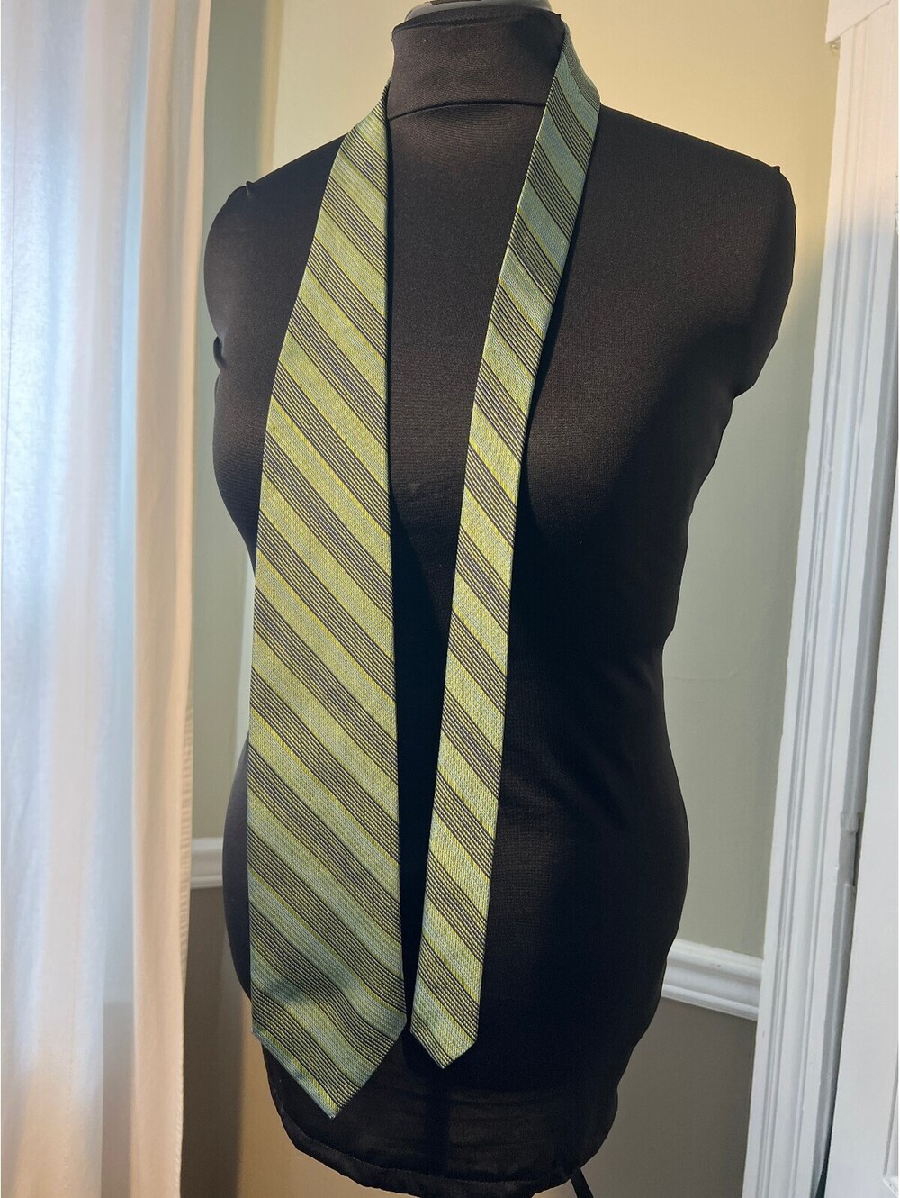 Hickey Freeman Hand Tailored Silk Ascot Tie in Green and Navy Stripes
